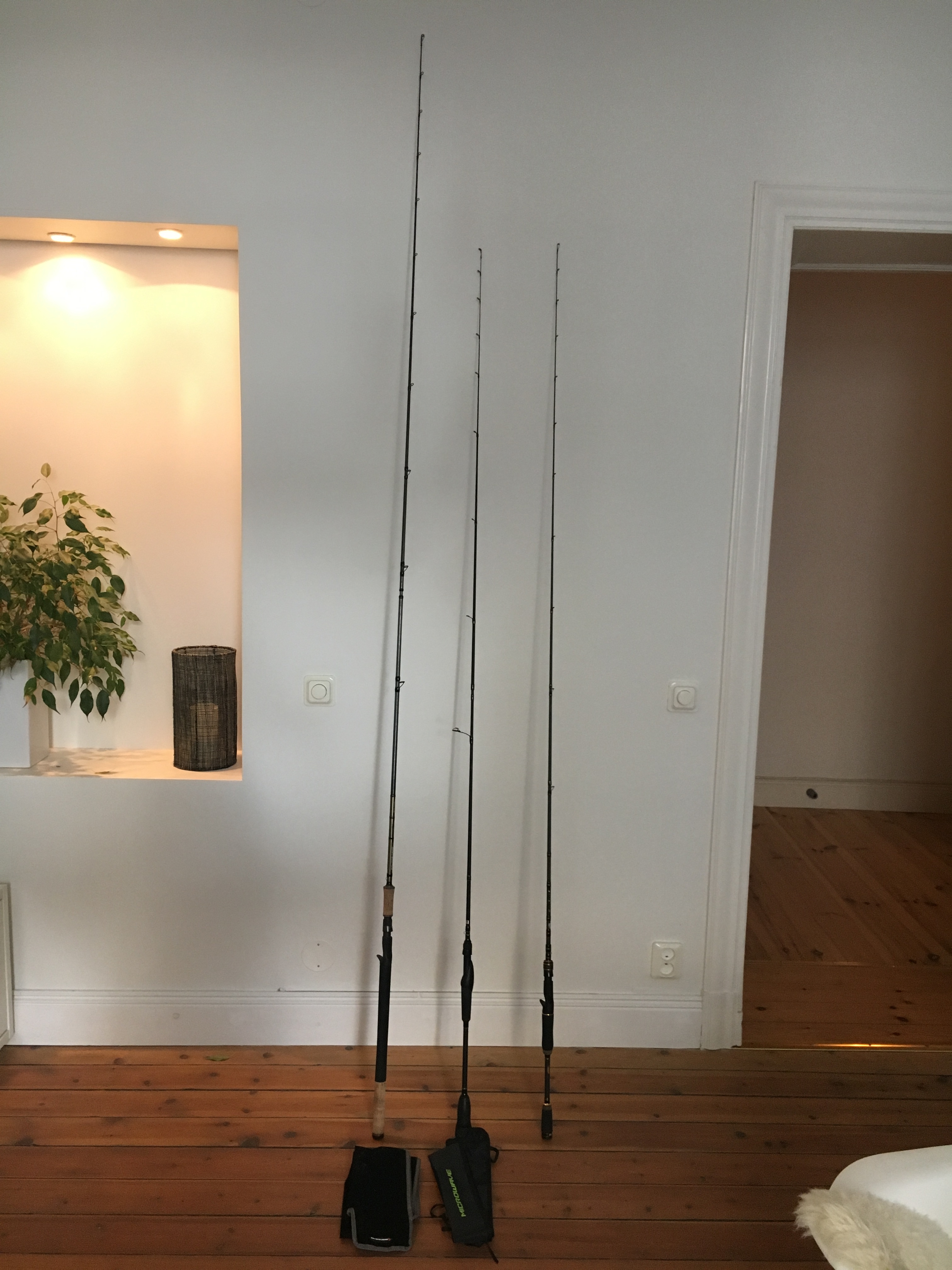 image_larger_version_name_size_id