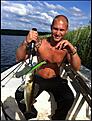 I �r togs oskulden p� g�sfisket, livets f�rsta g�s p� dryga kilot.