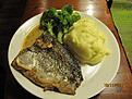 Ros�peppar �ring med potatismos, broccoli och ros�peppardill s�s.